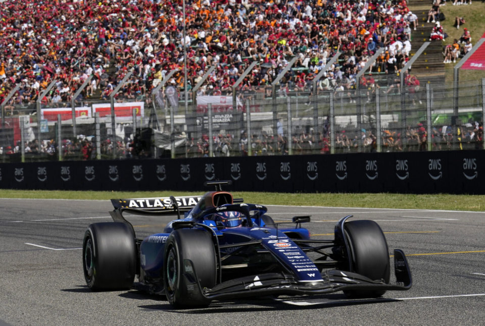 雷诺车队横扫红牛二队,诺里斯关键制胜 雷诺车队横扫红牛二队,诺里斯关键制胜