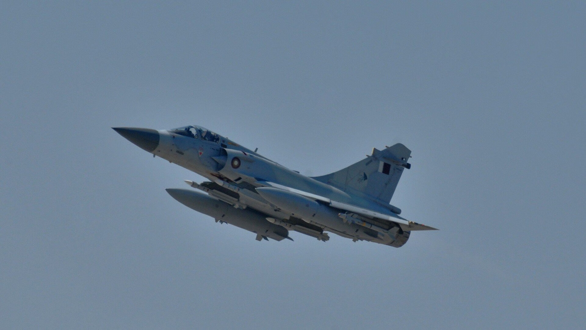 赛道与绿茵场的同频共振，极限战略下的速度叙事