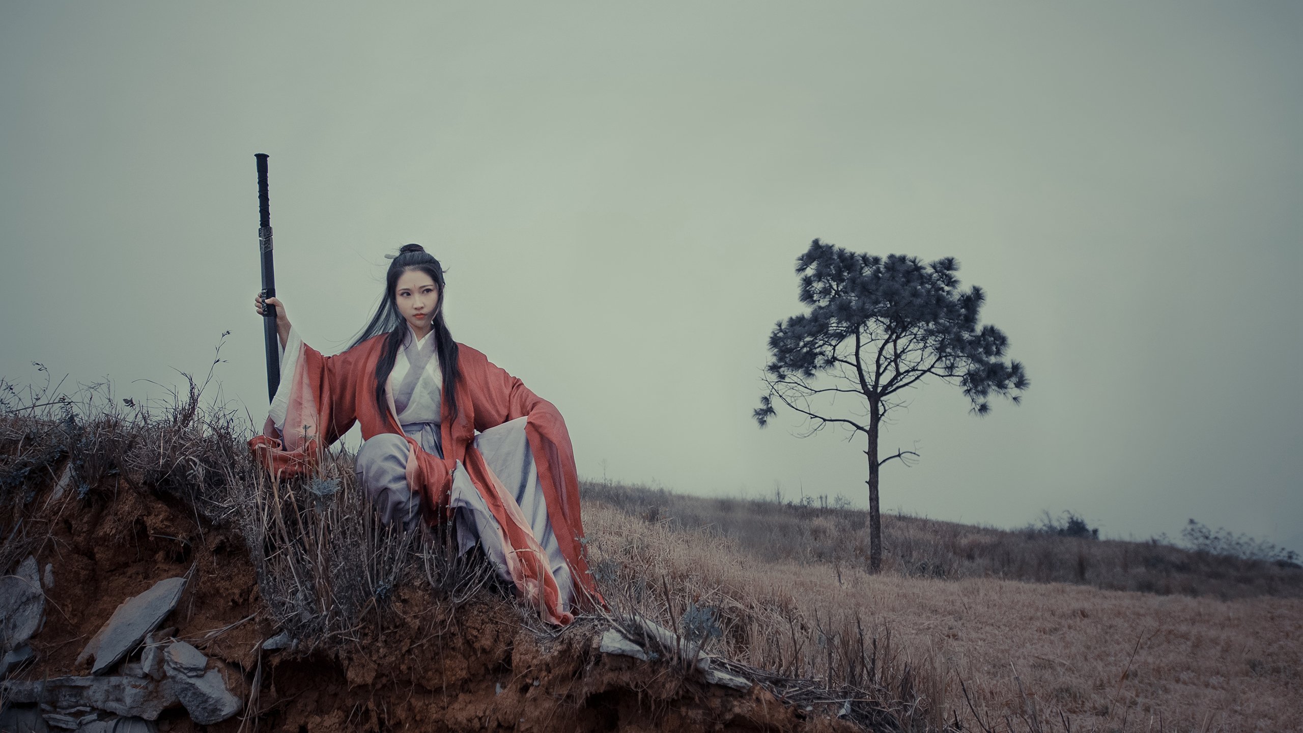 中场指挥官与沉默的掌声